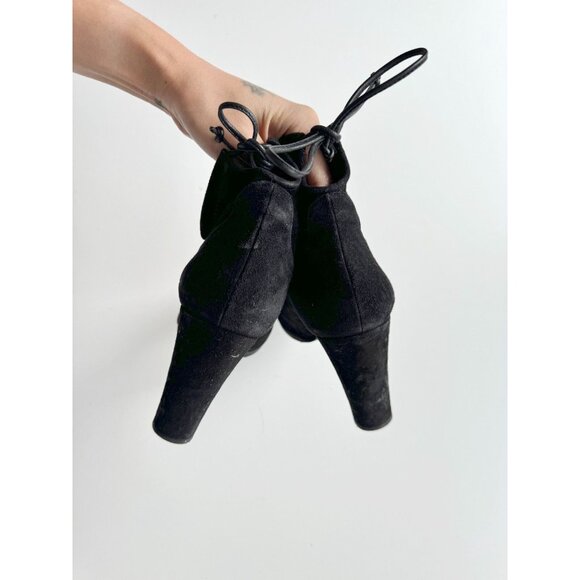 STUART WEITZMAN Catch Black Suede Block Heel Ankle Tie Booties Boots, Size 40.5 - Picture 9 of 15
